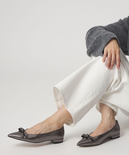 ODETTE E ODILE(オデットエオディール)の「【WEB限定】リボンタイ フラット20■↑(パンプス・レディース・シルバー/ブラック/ワインレッド・22cm/22.5cm/23cm/23.5cm/24cm/24.5cm/25cm)」の8枚目の写真