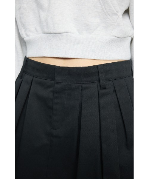 MOUSSY(マウジー)の「BOX TUCK ミニスカート(スカート・レディース・ベージュ/ブラック・2/1)」の18枚目の写真
