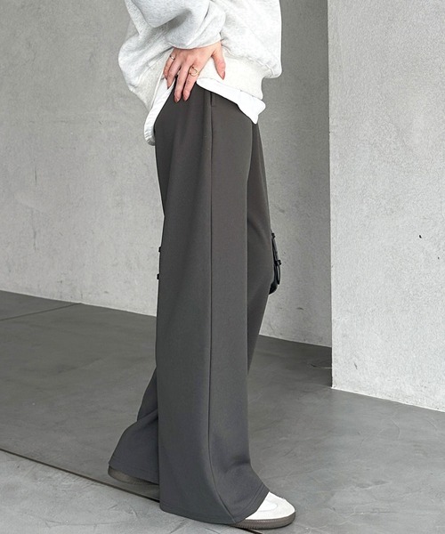 GeeRA（ジーラ）の「【S-LL展開】美脚見せ！オン/オフ着られるカーブフレアストレッチパンツ（スラックス・レディース・ベージュ/チャコール/ブラック・SMALL/X-LARGE/LARGE/MEDIUM）」の9枚目の写真