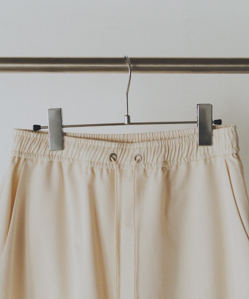 lit（リット）の「Cocoon Volume Pants（その他パンツ・レディース・ブラウン/ブラック/アイボリー・38/36）」の12枚目の写真