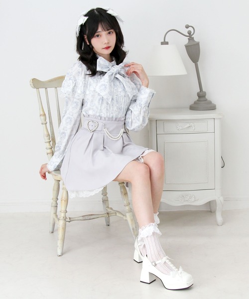 DearMyLove（ディアマイラブ）の「トワルドジュイボウタイフリルリボンブラウス（シャツ/ブラウス・レディース・ブルーグレー/ブラック・MEDIUM/3L/LARGE）」の16枚目の写真