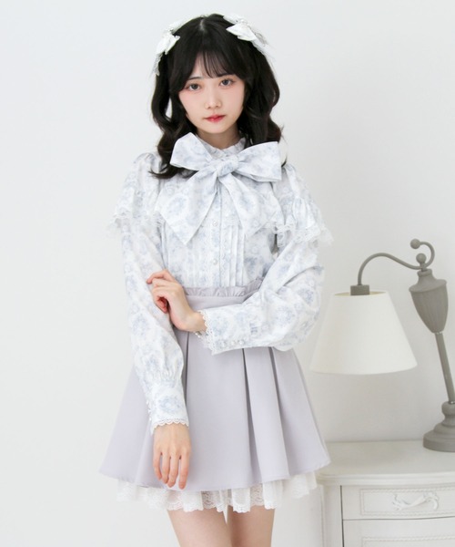 DearMyLove（ディアマイラブ）の「トワルドジュイボウタイフリルリボンブラウス（シャツ/ブラウス・レディース・ブルーグレー/ブラック・MEDIUM/3L/LARGE）」の18枚目の写真