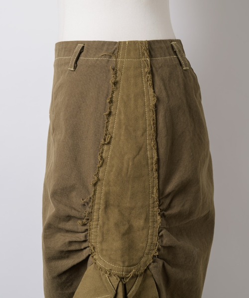 musubore（ムスボレ）の「bi-color frill midi skirt / ミディフリルスカート（スカート・レディース・ブラウン/グリーン・0/1）」の14枚目の写真