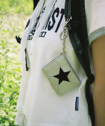 ISTKUNST（イストクンスト）の「ONE STAR CARD WALLET_SILVER(IK2FSMAB63A)（財布）」