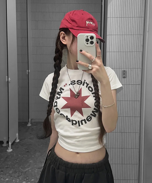 mydeepbluememories(マイディープブルーメモリーズ)の「(W)MM CROP ROUND LOGO TEE (WHITE)(Tシャツ/カットソー・レディース・ホワイト・FREE)」の2枚目の写真