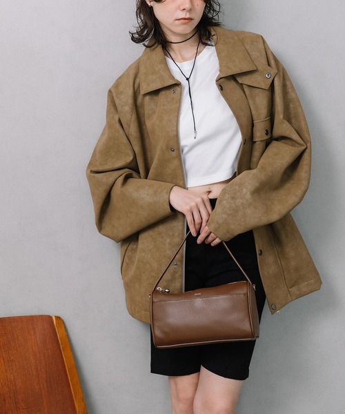 Beau're(ヴュレ)の「【BEAURE】カウレザー ショルダー付き ボストンバッグ B-25315(ボストンバッグ・レディース・ブラック/ブラウン・FREE)」の17枚目の写真
