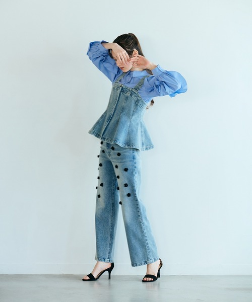 Audie a Muses(オーディアミューズ)の「デニム裾フレアビスチェ(シャツ/ブラウス・レディース・ネイビー・38/42/36)」の13枚目の写真