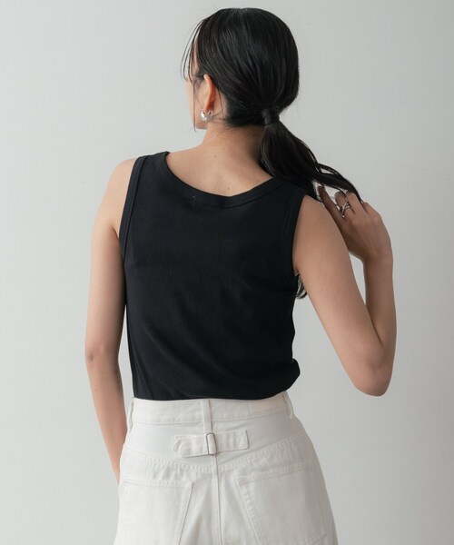 GALLEST(ギャレスト)の「ロゴ刺繍リブタンクトップ(タンクトップ・レディース・カーキ/ブラック/ライトイエロー系/ホワイト・38)」の18枚目の写真