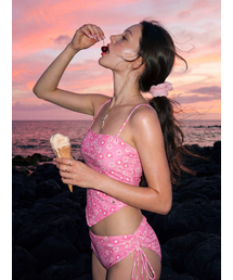 IMCLAIRE（アイエムクレア）の「フラワービスチェビキニトップ フラワーピンク（水着）」