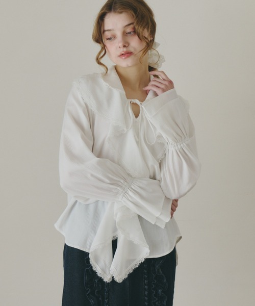 idem(イデム)の「ruffle collared blouse / ラッフルカラーブラウス(シャツ/ブラウス・レディース・ブラック/オフホワイト・FREE)」の21枚目の写真