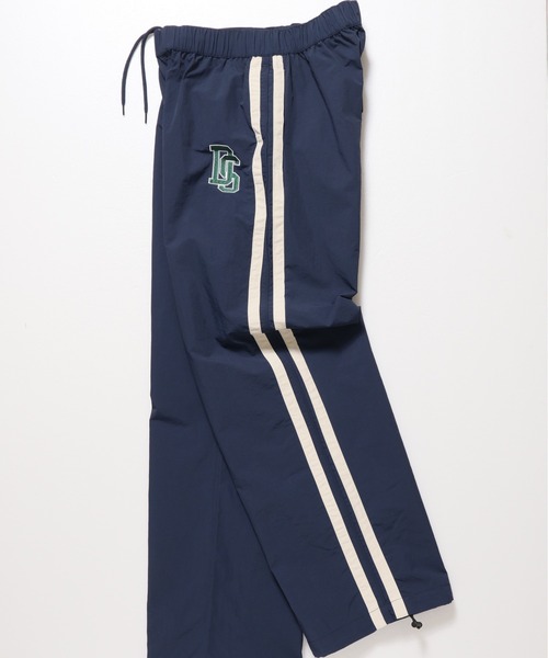 DISCUS ATHLETIC（ディスカス　アスレチック）の「【DISCUS ATHLETIC/ディスカス アスレチック】脇ライン撥水ナイロンワイドトラックパンツ（その他パンツ・メンズ・ネイビー/ベージュ/オフホワイト/ブラック・X-LARGE/LARGE/MEDIUM）」の12枚目の写真