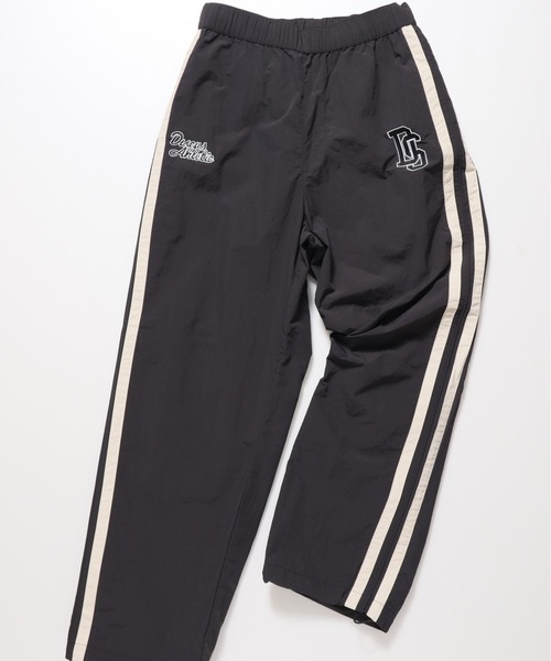 DISCUS ATHLETIC（ディスカス　アスレチック）の「【DISCUS ATHLETIC/ディスカス アスレチック】脇ライン撥水ナイロンワイドトラックパンツ（その他パンツ・メンズ・ネイビー/ベージュ/オフホワイト/ブラック・X-LARGE/LARGE/MEDIUM）」の8枚目の写真