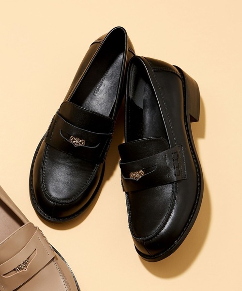 BARNYARDSTORM（バンヤードストーム）の「BARNYARDSTORM / ヒールコインローファー【一部店舗限定】（ローファー・レディース・グレイッシュベージュ/ブラック・36/37/38）」の3枚目の写真