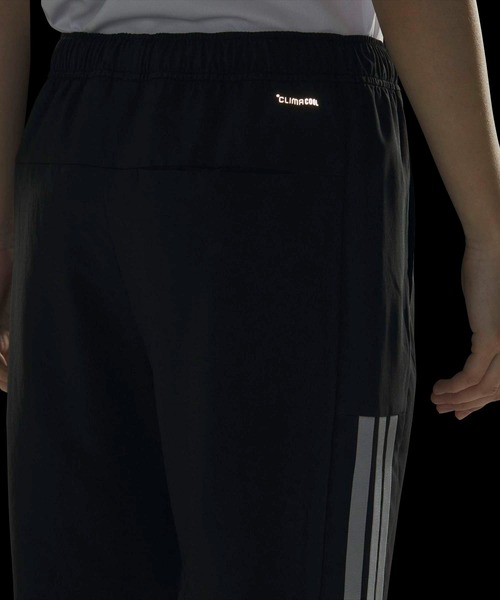 adidas(アディダス)の「マストハブス ウーブン カプリ パンツ / アディダス adidas(スウェットパンツ・レディース・ブラック・XX-LARGE/LARGE/MEDIUM/SMALL/X-LARGE/X-SMALL)」の4枚目の写真