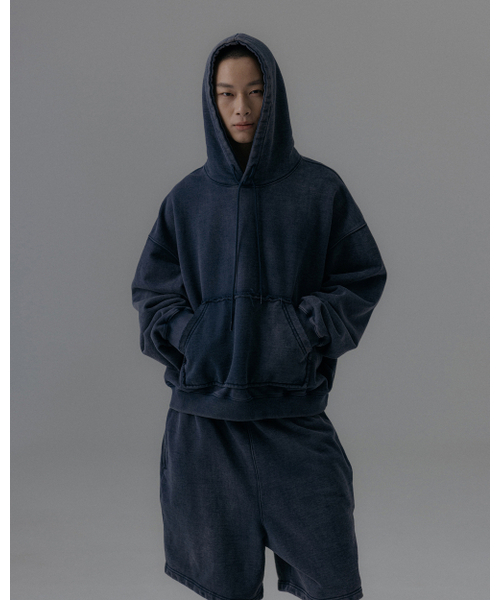 ANGLAN(アングラン)の「Heavyweight Washed Hoodie - Navy(パーカー・メンズ・その他・ONE SIZE)」の6枚目の写真