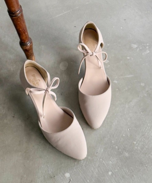 an another angelus（アンアナザーアンジェラス）の「リボンセパレートパンプス（パンプス・レディース・ブラック/ピンクベージュ・L/M/S）」の4枚目の写真