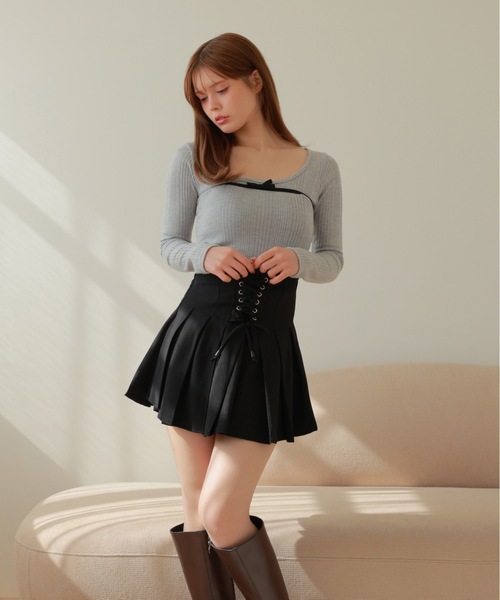 M DOLLY(エムドリー)の「lace up high waist carina skirt/レースアップハイウエストカリナスカート(スカート・レディース・ブラック・S/M)」の2枚目の写真