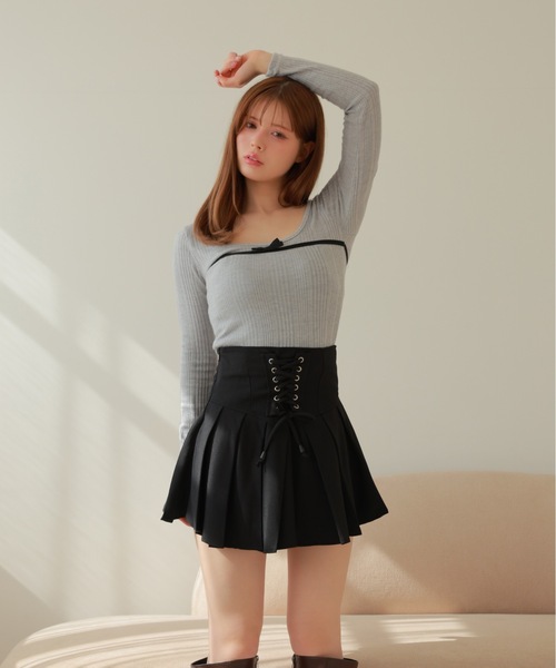 M DOLLY(エムドリー)の「lace up high waist carina skirt/レースアップハイウエストカリナスカート(スカート・レディース・ブラック・S/M)」の3枚目の写真