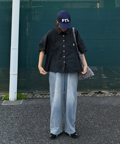 U.S. POLO ASSN.（ユーエスポロアッスン）の「GeeRA別注【U.S. POLO ASSN.】綿100％オーバーサイズ半袖シャツ（シャツ/ブラウス・レディース・ブラック/オフホワイト/ブルー系その他・MEDIUM/LARGE/X-LARGE）」の22枚目の写真