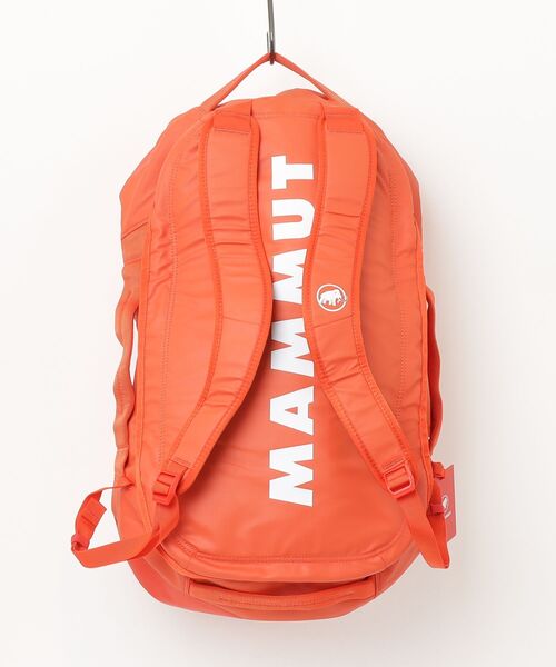 Mammut(マムート)の「【背負えるダッフルバッグ】カーゴ 35L / Cargo 35(ボストンバッグ・メンズ・レッド/ブラック・35L)」の4枚目の写真