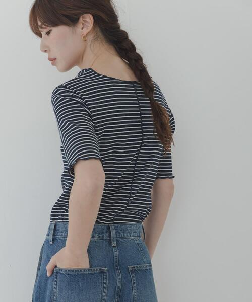 URBAN RESEARCH Sonny Label(アーバンリサーチサニーレーベル)の「汗ジミ防止メロウクルーネックアソートプルオーバー(Tシャツ/カットソー・レディース・オフホワイト/ブラック/グレー系その他/ブルー系その他・FREE)」の4枚目の写真