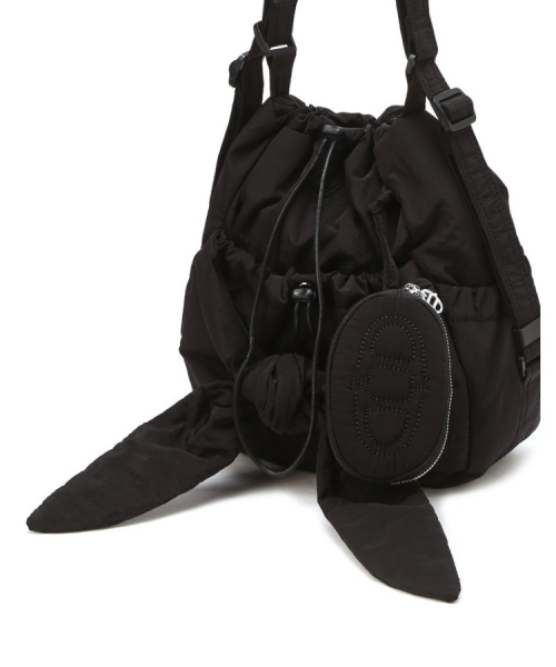 athe（アテ）の「[RUBAN] ブラックリボン プチバックパック兼ショルダーバッグ MINI AABA6F941BK（ショルダーバッグ・レディース・ブラック・FREE）」の7枚目の写真