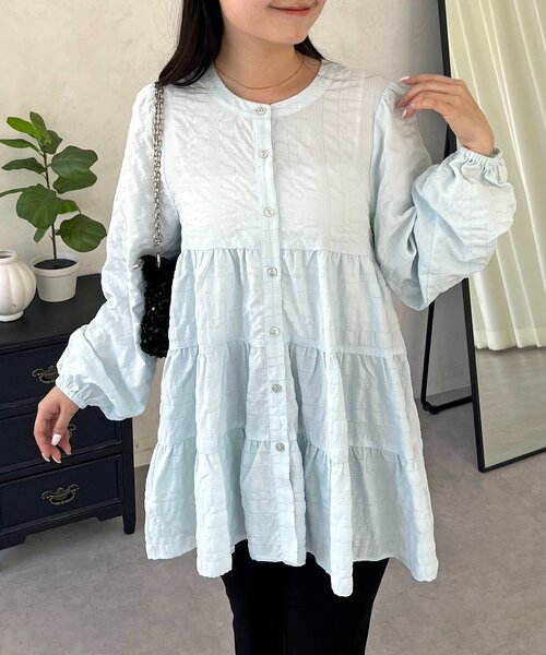 prose verse（プロズヴェール）の「シャーリングシアーティアードブラウス（シャツ/ブラウス・レディース・ブラック/サックスブルー/オフホワイト/ピンク/ベージュ・MEDIUM/LARGE）」の4枚目の写真