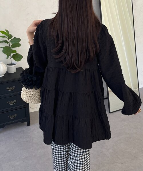 prose verse（プロズヴェール）の「シャーリングシアーティアードブラウス（シャツ/ブラウス・レディース・ブラック/サックスブルー/オフホワイト/ピンク/ベージュ・MEDIUM/LARGE）」の13枚目の写真