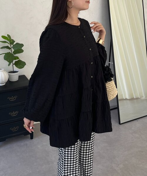 prose verse（プロズヴェール）の「シャーリングシアーティアードブラウス（シャツ/ブラウス・レディース・ブラック/サックスブルー/オフホワイト/ピンク/ベージュ・MEDIUM/LARGE）」の15枚目の写真