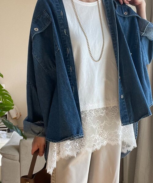 Remind me and forever(リマインドミーアンドフォーエバー)の「【プチプラ/即着映え!】裾レースノースリプルオーバー(シャツ/ブラウス・レディース・アイボリー/ブラック・FREE)」の6枚目の写真