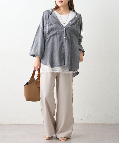 Remind me and forever(リマインドミーアンドフォーエバー)の「【プチプラ/即着映え!】裾レースノースリプルオーバー(シャツ/ブラウス・レディース・アイボリー/ブラック・FREE)」の11枚目の写真