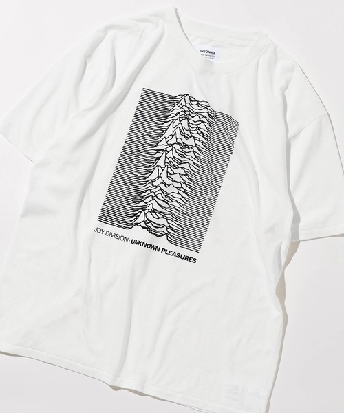 International Gallery BEAMS(インターナショナルギャラリービームス)の「Insonnia Projects / JOY DIVISION UNKNOWN PLEASURES グラフィック Tシャツ(Tシャツ/カットソー・メンズ・ブラック系その他4/ホワイト系その他2・1/3/2)」の12枚目の写真