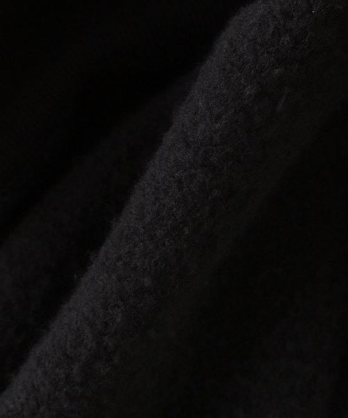 C.E（シーイー）の「C.E / シーイー cavempt AS Cdisc2_1 CREW NECK（スウェット・メンズ・ブラック・X-LARGE/LARGE/MEDIUM）」の3枚目の写真