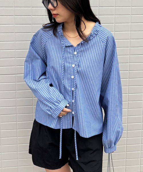 ISOOK（アイスー）の「【ISOOK / アイスー】フリルネックストライプブラウス / 柄シャツ 長袖 春服 春トップス ボタン ブルー ホワイト ZOZOTOWN限定（シャツ/ブラウス・レディース・ブルー/ホワイト・FREE）」の17枚目の写真