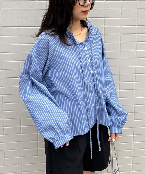 ISOOK（アイスー）の「【ISOOK / アイスー】フリルネックストライプブラウス / 柄シャツ 長袖 春服 春トップス ボタン ブルー ホワイト ZOZOTOWN限定（シャツ/ブラウス・レディース・ブルー/ホワイト・FREE）」の18枚目の写真