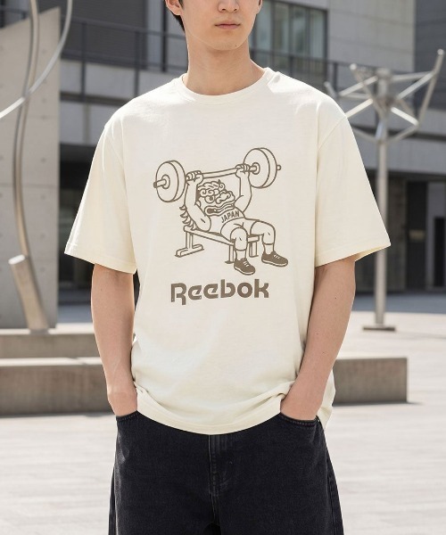 Reebok(リーボック)の「SHISHIMAI ヴィンテージ Tシャツ【日本限定モデル】(Tシャツ/カットソー・メンズ・ネイビー/ブラック/グリーン/ライトグレー/ダークブラック/ホワイト・X-LARGE/SMALL/MEDIUM/LARGE)」の2枚目の写真