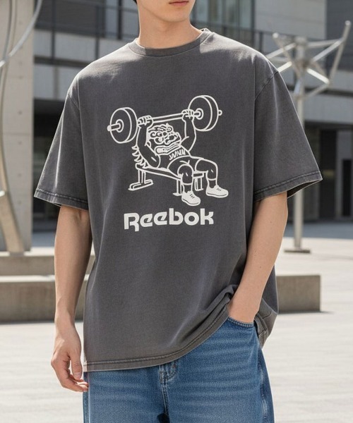 Reebok（リーボック）の「SHISHIMAI ヴィンテージ Tシャツ【日本限定モデル】（Tシャツ/カットソー・メンズ・ネイビー/ブラック/グリーン/ライトグレー・X-LARGE/SMALL/MEDIUM/LARGE）」の2枚目の写真