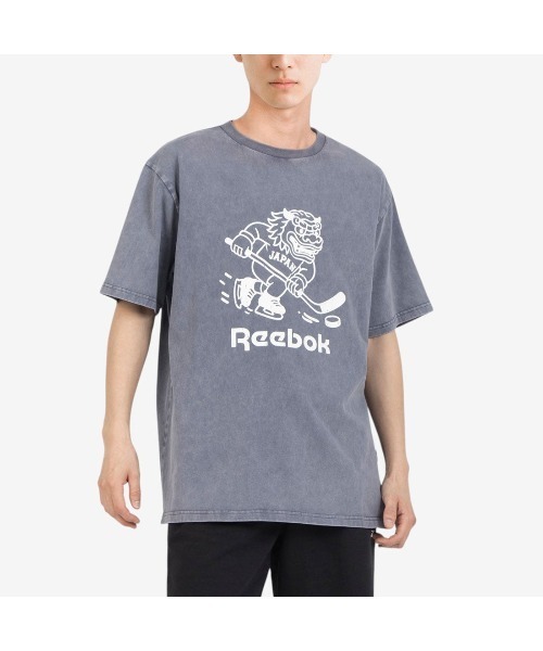 Reebok（リーボック）の「SHISHIMAI ヴィンテージ Tシャツ【日本限定モデル】（Tシャツ/カットソー・メンズ・ネイビー/ブラック/グリーン/ライトグレー・X-LARGE/SMALL/MEDIUM/LARGE）」の8枚目の写真