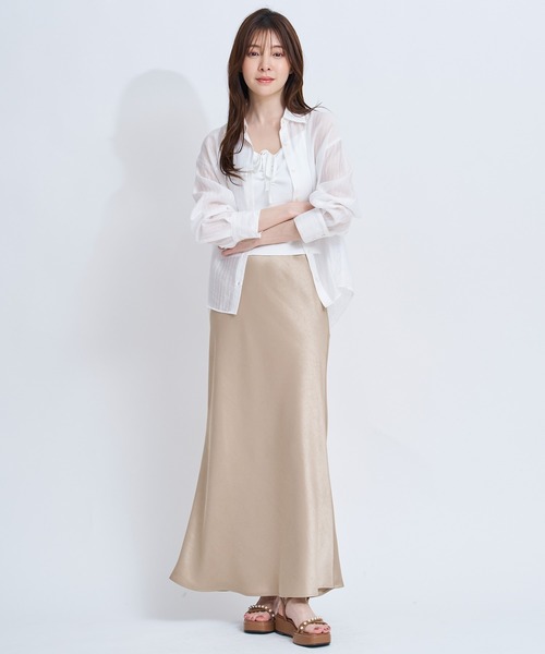 NOELA(ノエラ)の「サテンナロースカート(スカート・レディース・ベージュ/モカ・S/M)」の7枚目の写真