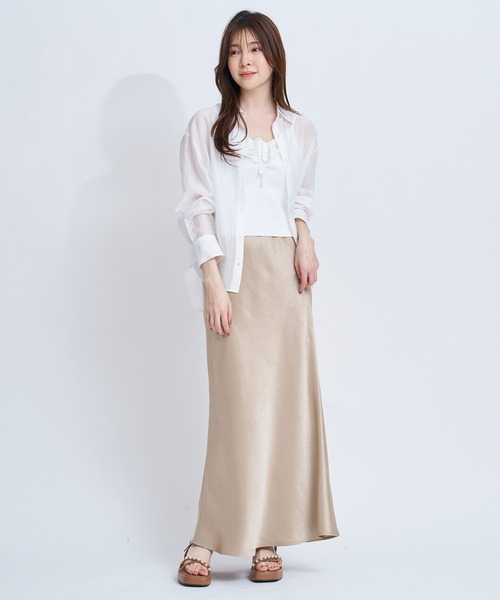 NOELA(ノエラ)の「サテンナロースカート(スカート・レディース・ベージュ/モカ・S/M)」の8枚目の写真