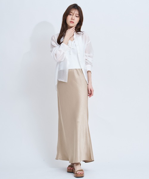 NOELA(ノエラ)の「サテンナロースカート(スカート・レディース・ベージュ/モカ・S/M)」の9枚目の写真