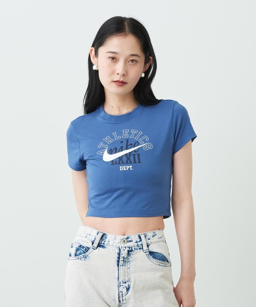 NIKE(ナイキ)の「ナイキ スポーツウェア チル ニット ウィメンズ スリム クロップド Tシャツ / Nike Sportswear Chill Knit Women's Slim Cropped T-Shirt IR7841-461 Mystic Navy(Tシャツ/カットソー・レディース・ブルー系その他・M/XS/XL/S/L)」の1枚目の写真