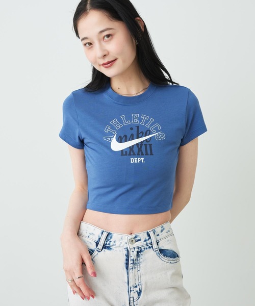 NIKE(ナイキ)の「ナイキ スポーツウェア チル ニット ウィメンズ スリム クロップド Tシャツ / Nike Sportswear Chill Knit Women's Slim Cropped T-Shirt IR7841-461 Mystic Navy(Tシャツ/カットソー・レディース・ブルー系その他・M/XS/XL/S/L)」の2枚目の写真