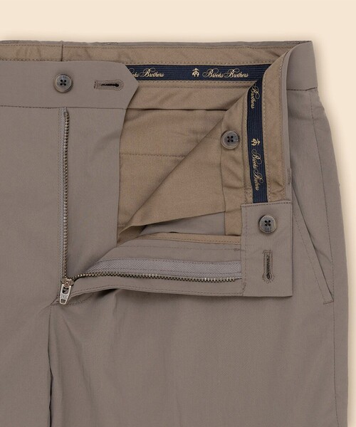 BROOKS BROTHERS（ブルックスブラザーズ）の「ポリエステル　ストレッチポプリン　プレーンフロント　チノパンツ　Slim（チノパンツ・メンズ・カーキ/グレー系その他/グレー/ネイビー・31inch/32inch/33inch/34inch/35inch/38inch/30inch/36inch）」の8枚目の写真