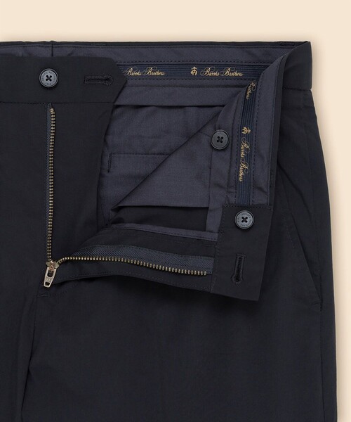 BROOKS BROTHERS(ブルックスブラザーズ)の「ポリエステル ストレッチポプリン プレーンフロント チノパンツ Slim(チノパンツ・メンズ・カーキ/グレー系その他/グレー/ネイビー・31inch/32inch/33inch/34inch/35inch/38inch/30inch/36inch)」の16枚目の写真