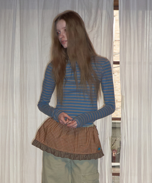MAISON CREME（メゾンクレム）の「Check Frill layered skirt_ Mustard（スカート・レディース・その他・FREE）」の4枚目の写真
