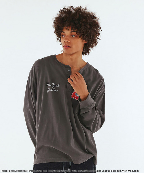 BACK TO THE FIELD（バック トゥー ザ フィールド）の「【MLB】Henley Long Sleeve Tee（Tシャツ/カットソー・メンズ・ホワイト/レッド/ブラック・MEDIUM/LARGE/XL）」の11枚目の写真