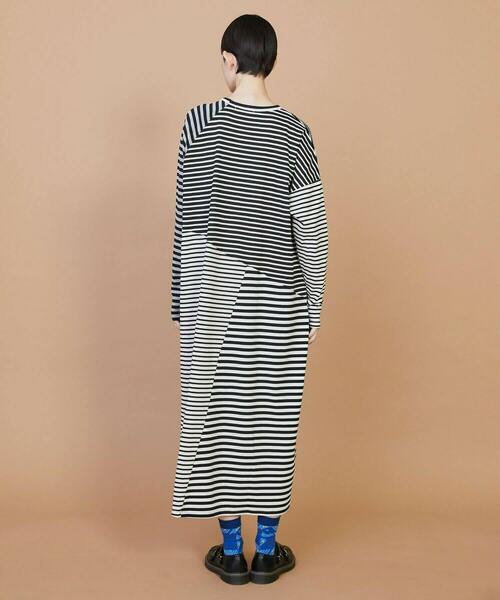 FRAPBOIS(フラボア)の「クワトロボーダー ワンピース(ワンピース・レディース・ブラック/マルチ・1)」の4枚目の写真