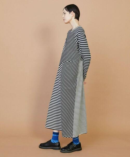 FRAPBOIS(フラボア)の「クワトロボーダー ワンピース(ワンピース・レディース・ブラック/マルチ・1)」の9枚目の写真