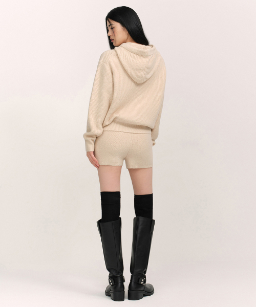 MUSINSA STANDARD WOMAN（ムシンサスタンダードウーマン）の「ウィメンズミニブークルニットショーツ[ライトベージュ]（その他パンツ・レディース・その他・SMALL/MEDIUM/LARGE）」の7枚目の写真